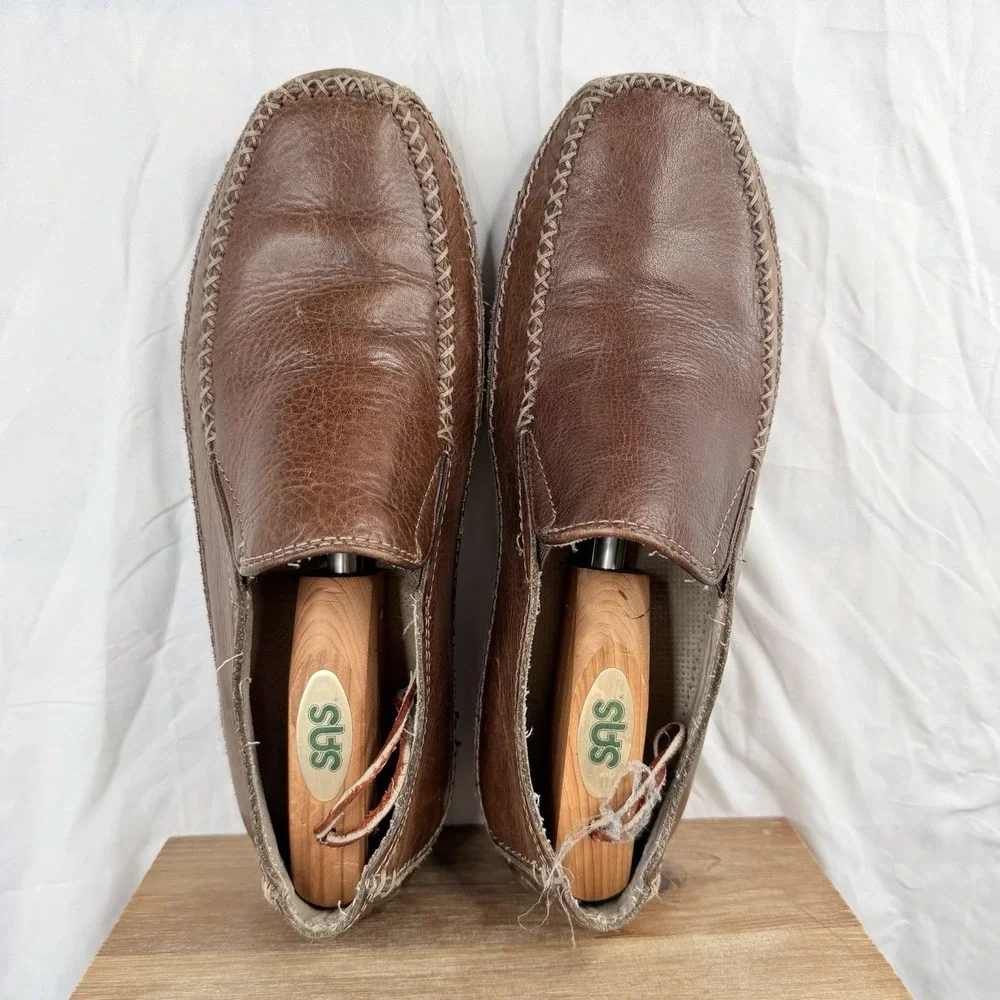 GBX babalu textured Brown leather loafers brown Men's SZ 9.5Driving Mocs Slip On